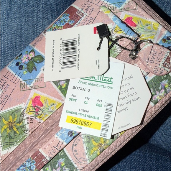 Floral Stamp Print Wallet - Picture 8 of 9